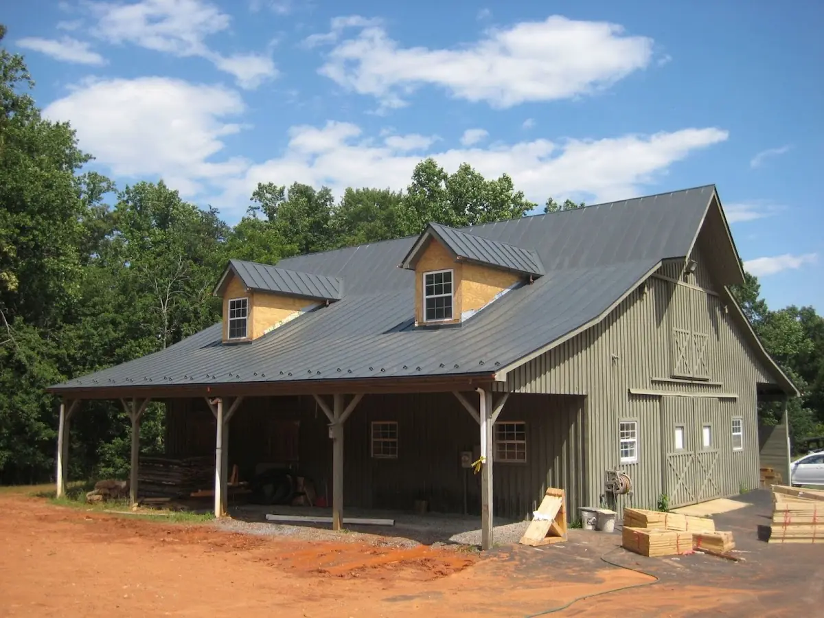 Expert Emergency Roof Leak Repair workmanship in Treelake